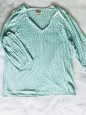Chico's Teal and White Geometric V-Neck Top